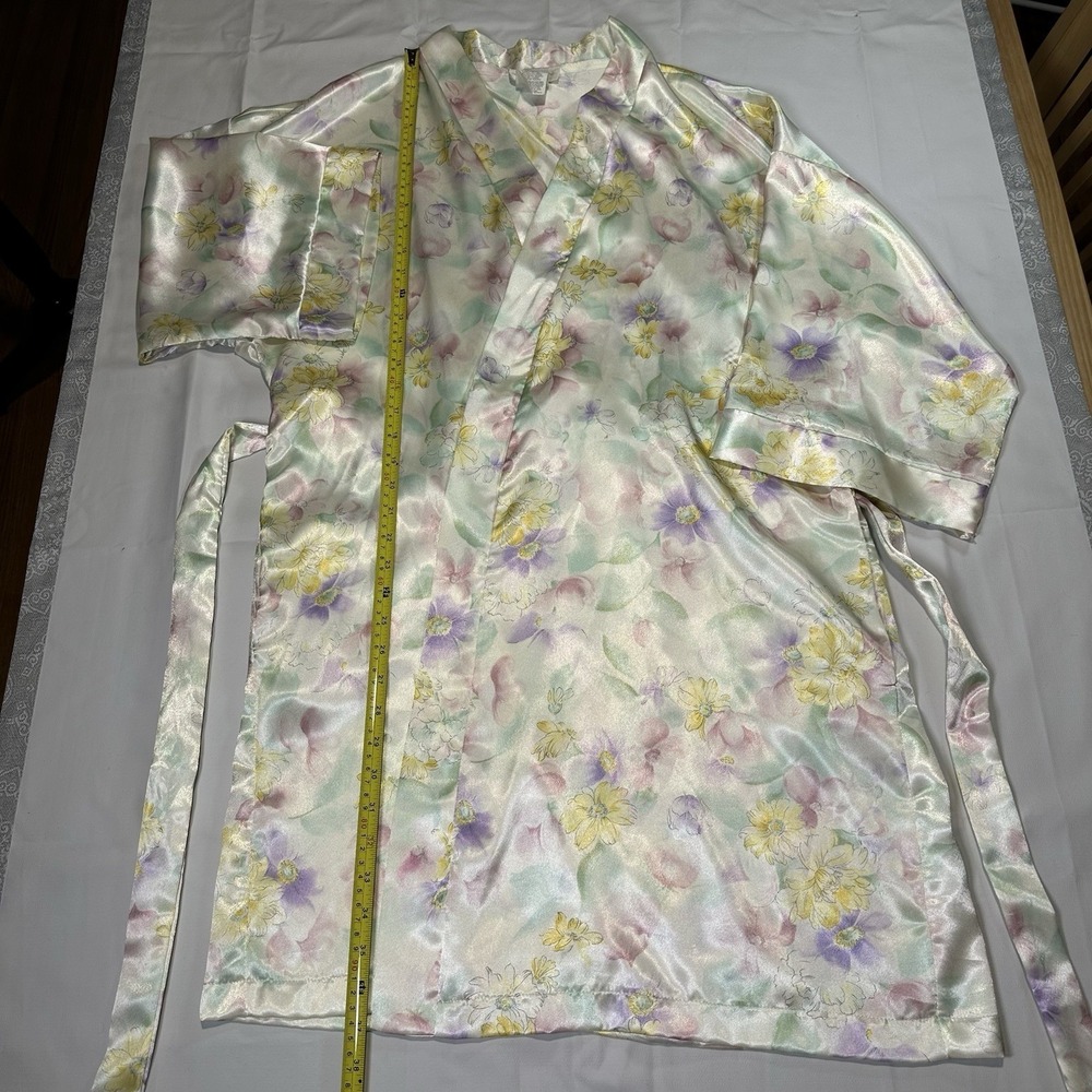 Vtg Dentelle Robe Short Floral Pastel Belt Women LG Pockets Bridal Romance - Picture 9 of 13